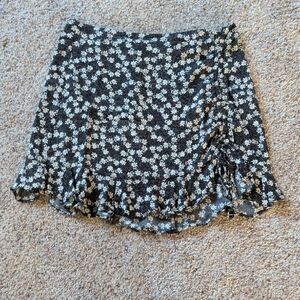 Forever 21 Black and White Floral Mini Skirt